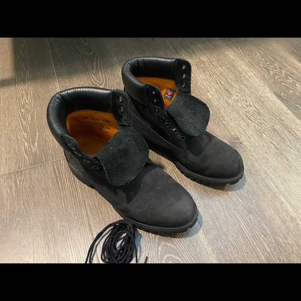 Black Timberland 6” Premium Waterproof Boots